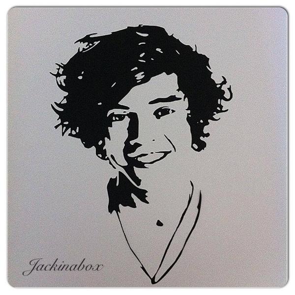JackinaboxUK's tweet photo. A younger @Harry_Styles cut from paper with a surgical scalpel #harrystyles http://t.co/oT7FJrkAxO