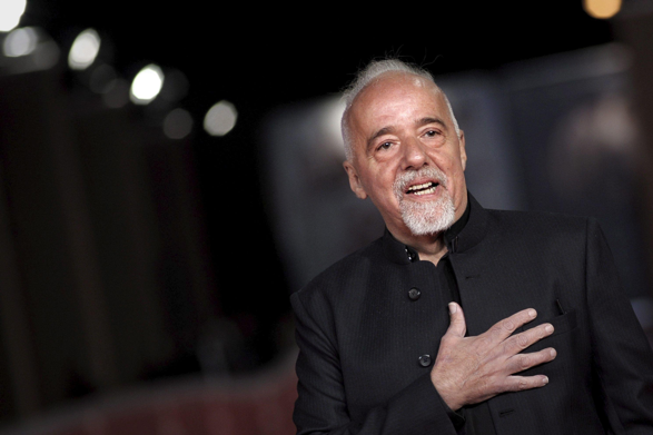 Hubwit's tweet photo. Be brave. Take risks. Nothing can substitute experience. Cit. Paulo Coelho http://t.co/9RoIW6vUhv