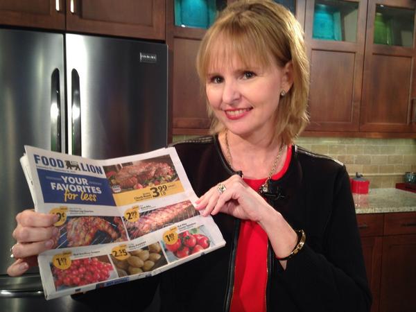 2WTK's tweet image. .@Walmart says no more store hopping for deals! @2WTK puts #SavingsCatcher to the #2Test  youtu.be/89I6ggoK3l4