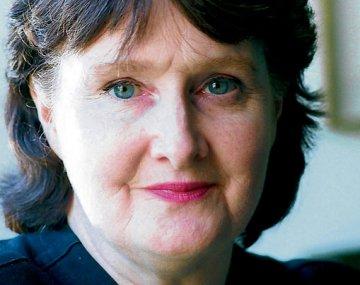 Happy 70th birthday, Eavan Boland! Check out her work to celebrate:  (Photo poetrynewsinreview) 