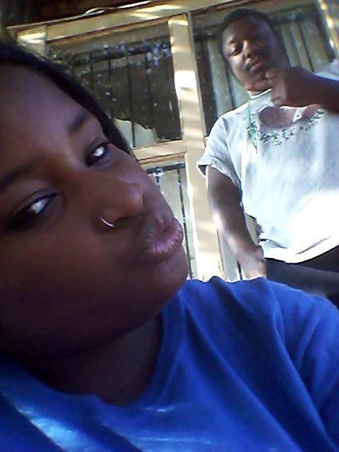 daydaythatboy's tweet photo. Geeking with my girl at the bus stop lol http://t.co/SbSLPUOwrc
