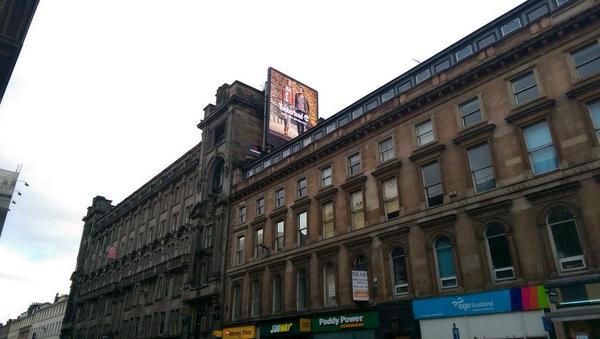 robertflorence's tweet photo. Hi-tech enormous video billboards make Glasgow look like something out of Blade Runner. #Breathtaking #FutureTek http://t.co/hYBek3X9PG