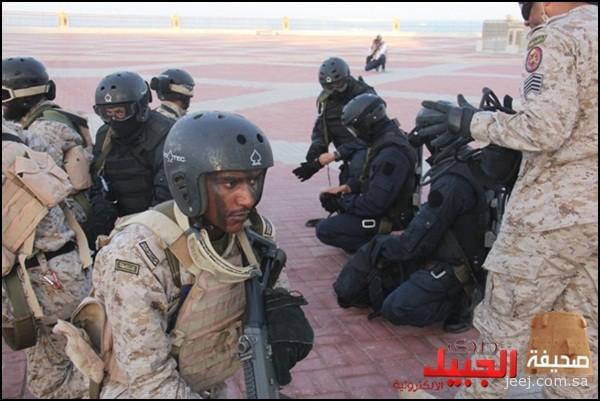 قوات الأمن البحرية الخاصة والضفادع البشرية تستعرض باليوم الوطني السعودي ByUKGaOCUAAbVHx