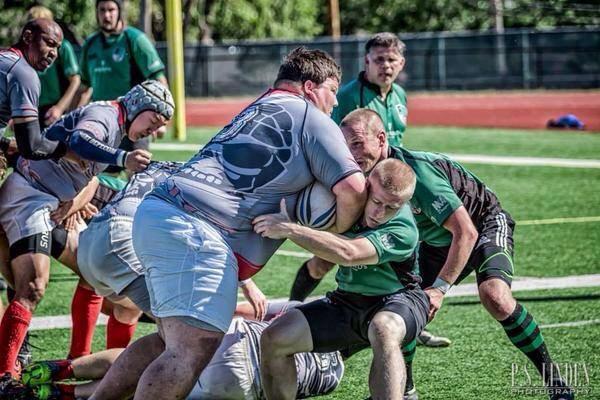 D_Royyy's tweet photo. "@Rugby_Chat: "Tackle his legs" #RugbyChat http://t.co/g95lJaZSzo" @JCollinz