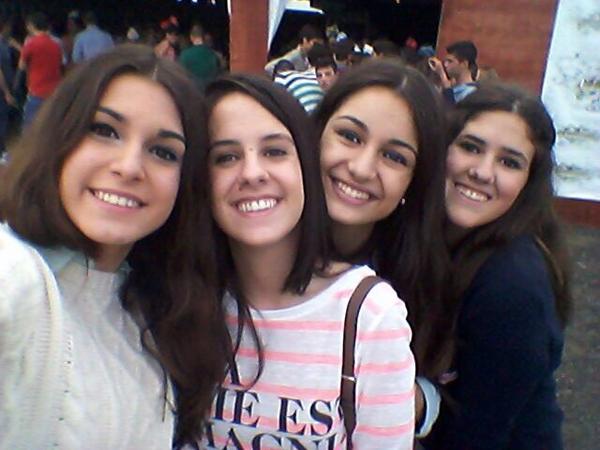 LauraRM_00's tweet photo. Que envidia me dais 😭😭😭😭😭😭 http://t.co/DvhLxEKDR9