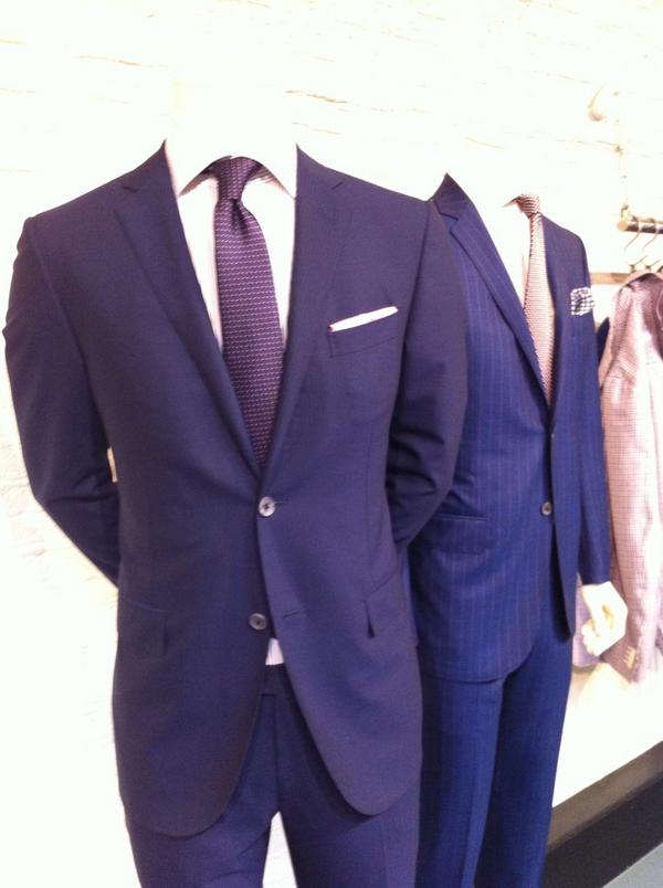 Maand van het pak is begonnen. Le Canard pak + 2 shirts + 2 dassen voor 298.00!