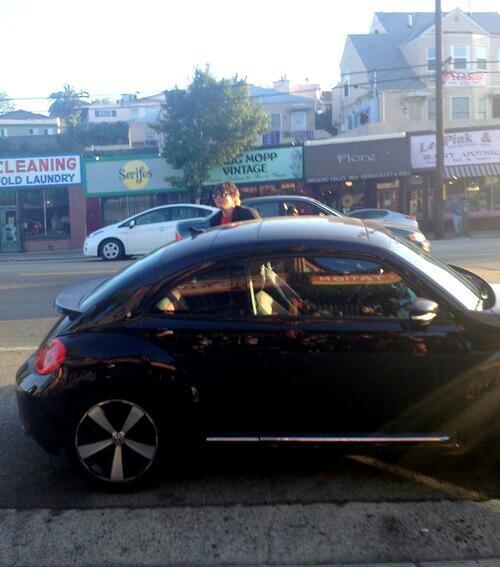 escapismjpg's tweet photo. So this is Gerard Way's car http://t.co/WbsKW9gEuh
