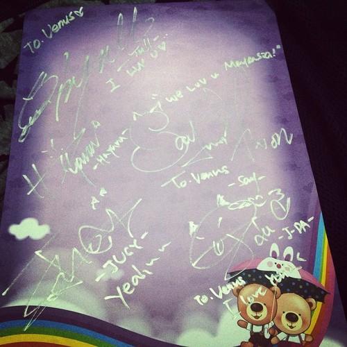 ByUWTX_CUAAOkLW.jpg:large