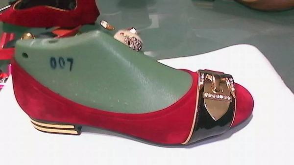 IssaShoes's tweet image. 