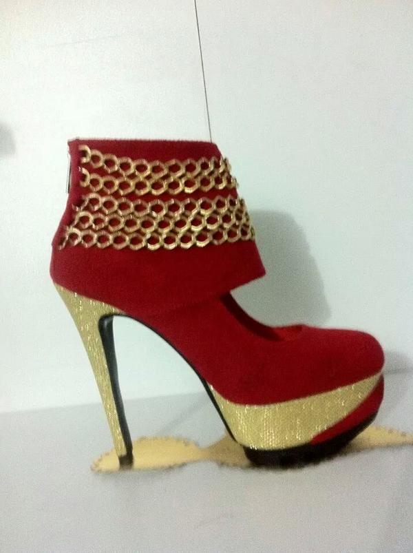 IssaShoes's tweet image. 