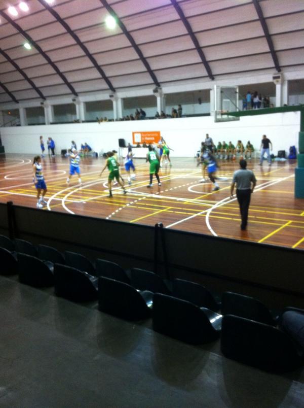 balonZesto's tweet photo. Via @CBPenasHuesca: Mann-Filter @stcasablancazgz gana 75-73 en la prórroga a Cadí La Seu http://t.co/cfFOaDJ3EK #basketfem #Zaragoza #LF
