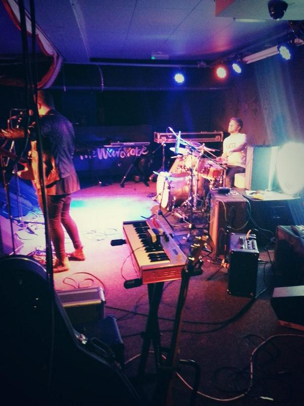 Tigers and Lions onstage now! £4 in Ijomojo, Modo Stare abd Crybabycry left to go! <a href="/brewdog/">BrewDog</a> @BrewDogRuss