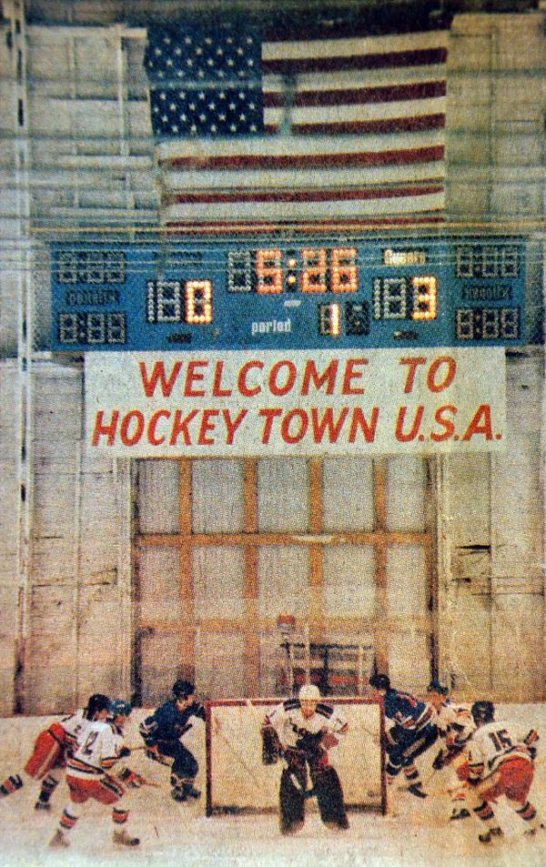 VintageMNHockey's tweet photo. #HockeyTownUSA - There's ONLY ONE Original @DetroitRedWings and it's in Warroad, MN http://t.co/fJRqWfuUU8