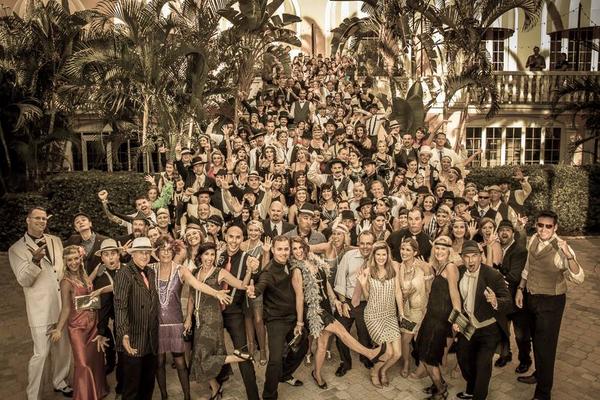 ItWorksGlobal's tweet photo. Today's #TBT brought to you by #DASH2014! Check out this amazing crew at the Roaring 20's party a couple weeks ago! http://t.co/RG9kAiaX80