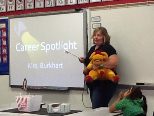 MNEStearley2nd's tweet photo. Career Spotlight has been GREAT so far. Love having so many parents willing to share! #promisekids http://t.co/SZIs11i6RT