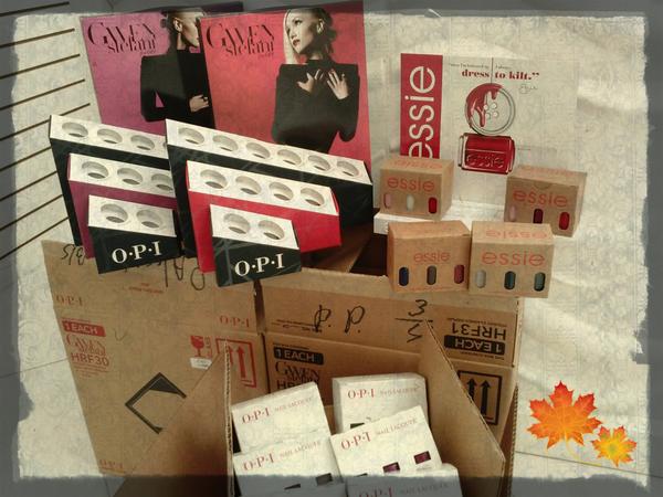 MicheleInt's tweet image. New #nailpolish for a new season! @Essie #Fall Collection &amp;amp; Gwen Stefani for @OPI_PRODUCTS