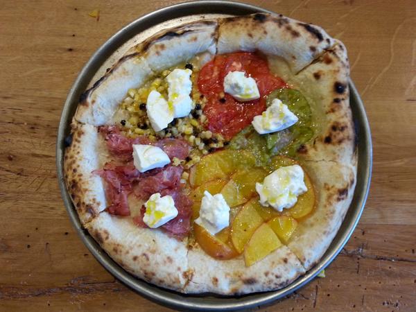 ie_pizzayolo's tweet photo. New Season, so need some new toppings for the Quattro Stagioni.  Thinking Castelvetranos and foraged mushrooms... http://t.co/rPcINGRfPC