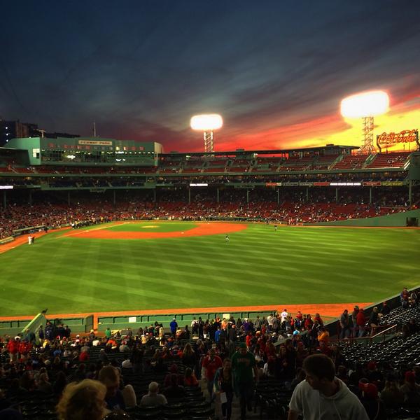 RedSox's tweet photo. So that sunset... #MyFenway http://t.co/bhaXOoVFLH