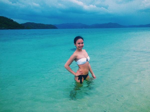 moonaliza91's tweet photo. I just can't get over this! @VictoriasSecret #vsswim #VictoriaSecret #angelgetaways #coron #palawan #alwayssummer http://t.co/PaFBcEGUbn
