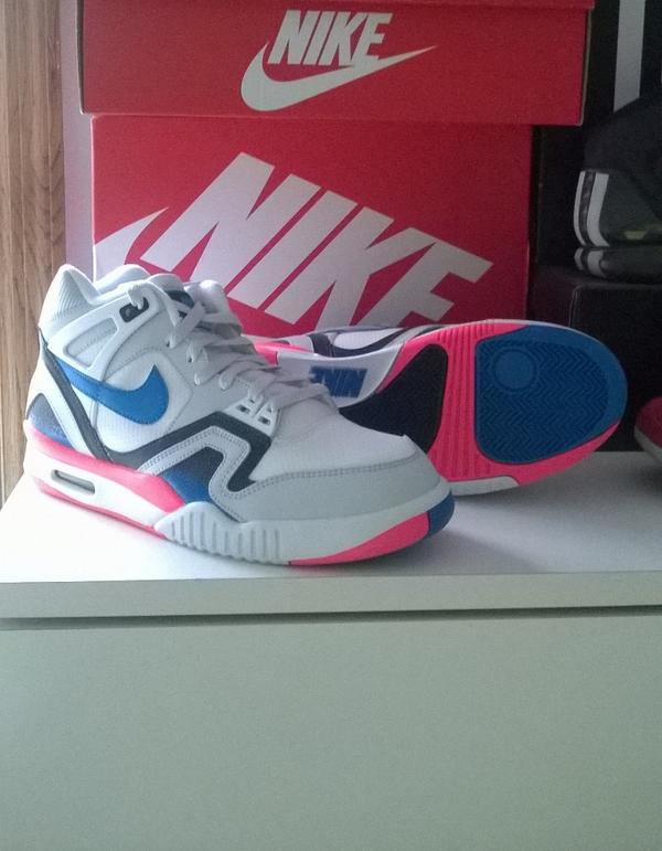 shanehuang16's tweet photo. Shout out to @KicksDeals and @cncpts for the great price on these #kicksdealskicks #ATCII http://t.co/tLExksqRDn