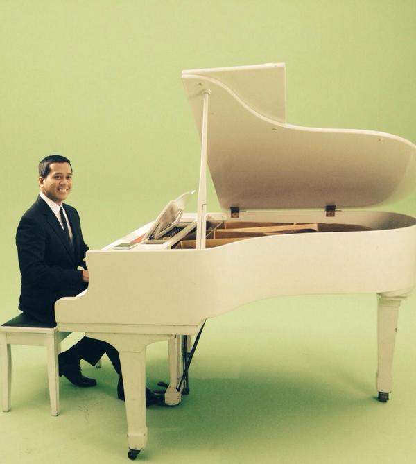 dudutna's tweet photo. OBB shooting for #Note4Harmoni SCTV. Bismillah..... #24october2014 # http://t.co/jPE1z2qSIu