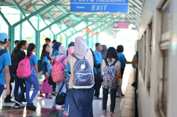 Gerry_HC's tweet photo. @KAI121 On The Way madiun :) #TravelingbyTrain #KASaranganEkspres http://t.co/sEXlhyCACa