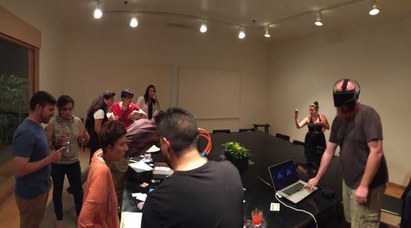 TIHOFFICIAL1's tweet image. Checking out some rad augmented reality gear at #SMWinnovate. #occulusrift FTW! #SMWLA