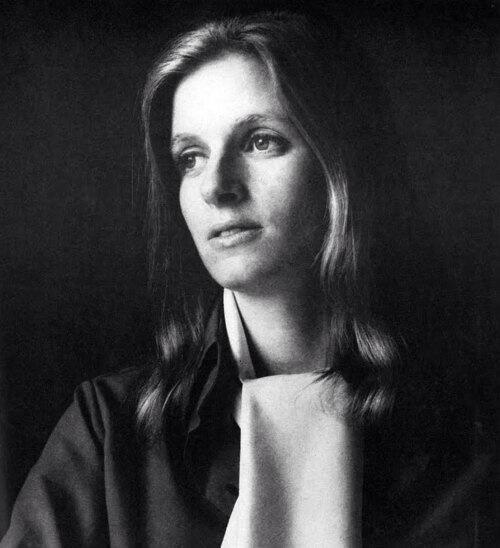 Happy Birthday to Linda McCartney 