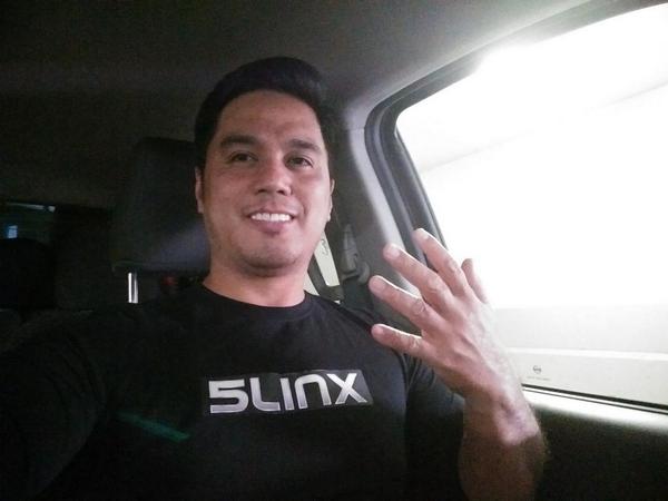 MiguelGavar's tweet photo. Time to hit the gym after all day meetings. #liveabetterlife #5linx #Hi5 http://t.co/uyPe0rDGBD