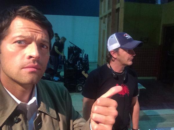 mishacollins's tweet image. This crazy super-fan snuck onto the set today. Security needs beefing up around here. Right, @dicksp8jr?