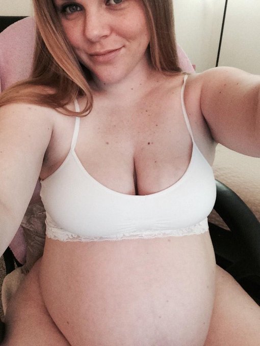 I'm so huge and I still have 7 weeks left :-/ Cum see my huge belly http://t.co/7CZorcqVYY http://t.<a href="/tag/sexysunday"class="tags"><span>#sexysunday</span></a><a href="/tag/hotass"class="tags"><span>#hotass</span></a>