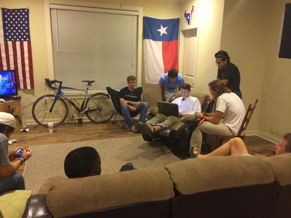 unocinco155's tweet photo. Unocincocinco is undergoing some management adjustments #frat #growth #official #fratsnap #polo #hazing #nothazing http://t.co/vofypYMX1s