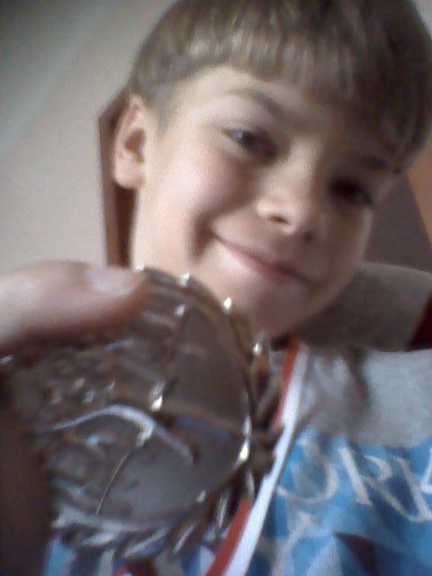 MixMasterPL's tweet photo. Medal #rządzi Focia z Medalem ;) http://t.co/K3WJzRq7Wh