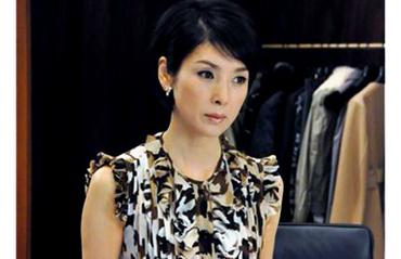 黒木瞳のファッション 着物も洋服も似合うセンス メガネ ネックレスが黒木流 アスネタ 芸能ニュースメディア