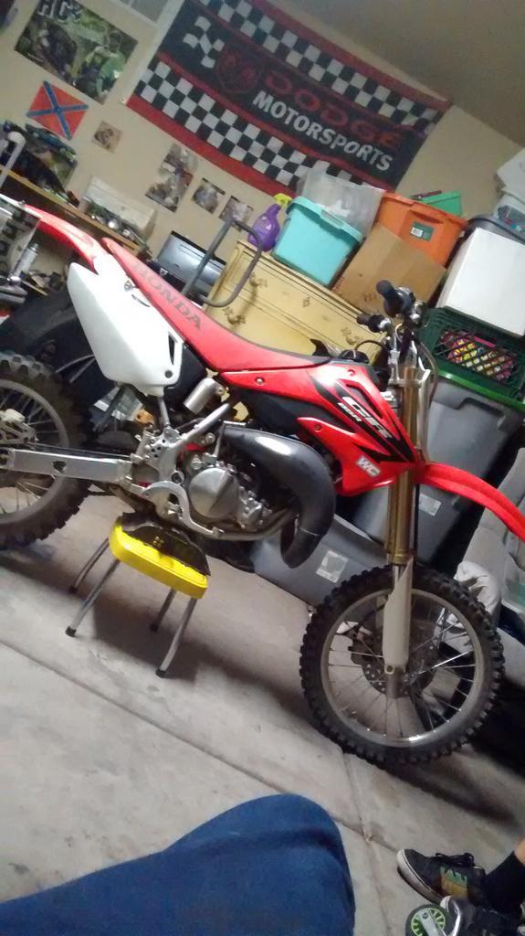 ZackRiker's tweet photo. New bike for my little brother!!! http://t.co/oKVVaA2HwX