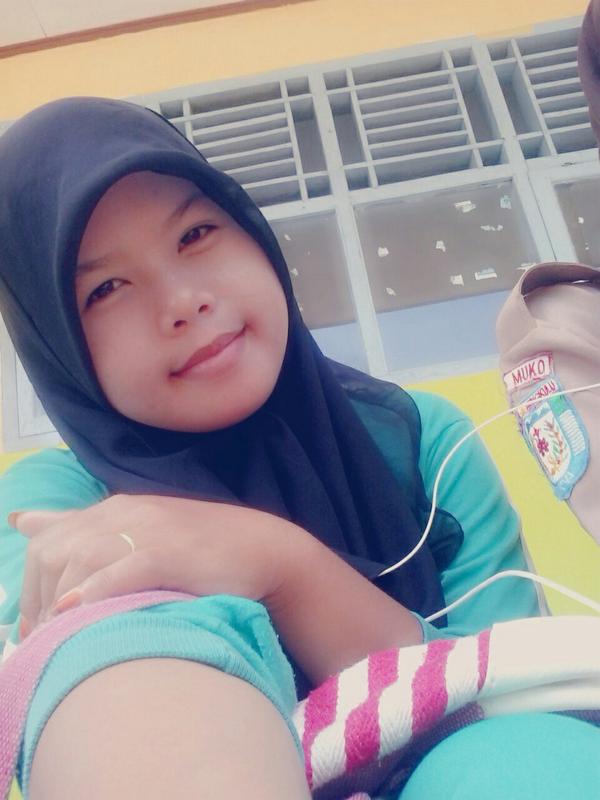 RePustika tweet picture