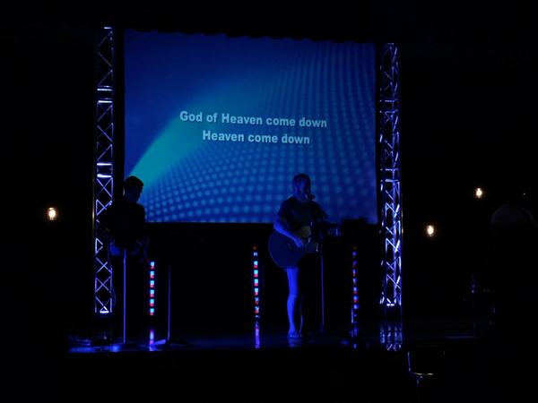 Ignitevpc's tweet photo. God is so good for giving us an awesome worship team! Retweet if you love worship #ignitevpc #igniteworshipteam http://t.co/8vgdp6Xjlu