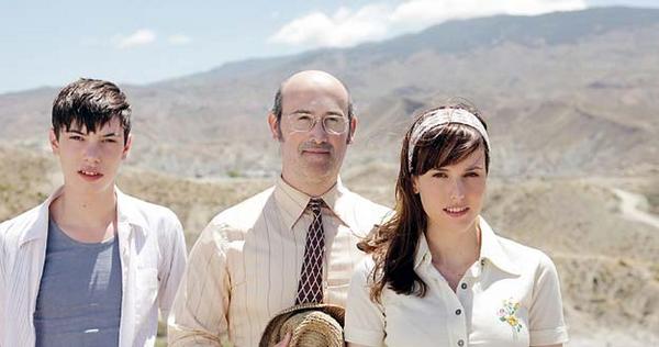 rtve's tweet photo. 'Vivir es fácil con los ojos cerrados', candidata para representar a España en los Oscar http://t.co/dEHsMqyuEj http://t.co/hAWyW1RgFg