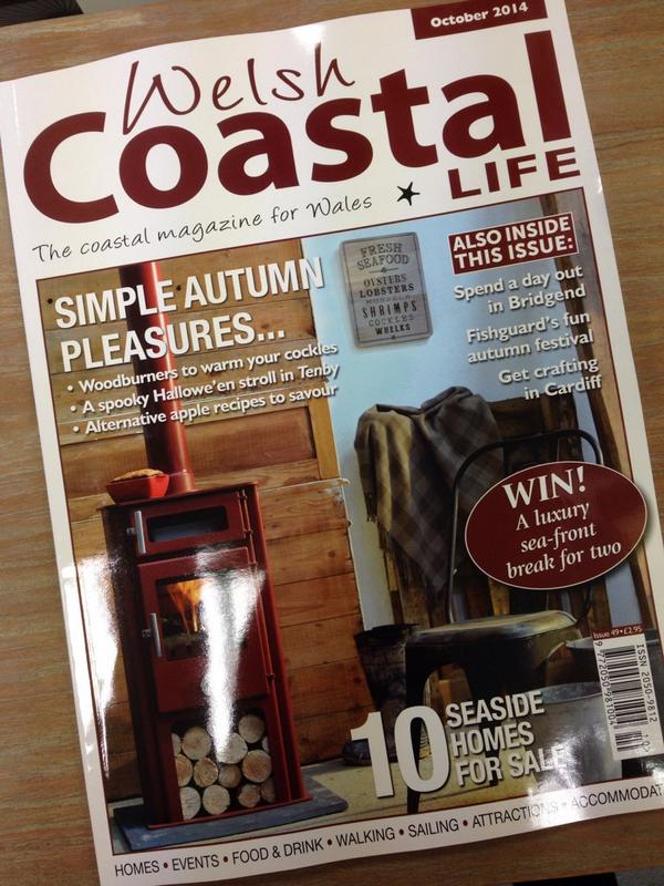hauscardiff's tweet image. We have just received a supply of this fabulous #free #autumn magazine. Call in and pick up a copy. @hannahborder