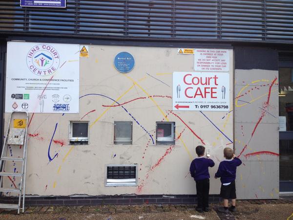 InnsCourtCentre's tweet photo. Huge cheers for the wonderful volunteers who spent all day yesterday cleaning and painting our building! http://t.co/CqPbqPNiYL