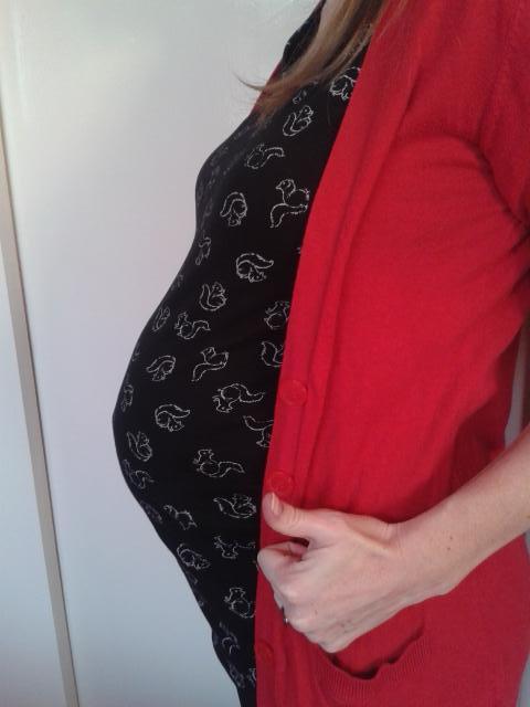 jonnypg_GB's tweet image. Hoping2move to a house soon &amp;amp;have little garden veg plot.Until then we're growing something v.special #growit #wllm14