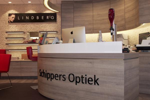 Identabv's tweet image. Wij feliciteren het team van Schippers Optiek en Audicien met hun vernieuwde winkel.
isolve.nl/nieuwsitem/sch…