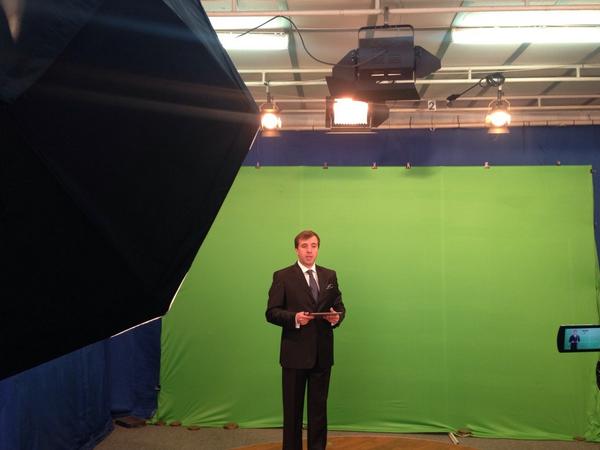 seeanswer's tweet image. Сегодня проводим съемку лекций к курсу "стратегический маркетинг" с Андреем Длигачем.