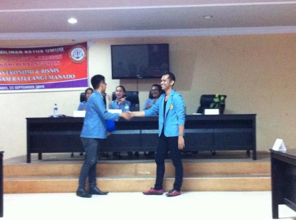 selamat atas hasil dri pesta demokrasinya! 😎 “<a href="/HimajuIE/">HIMAJU ILMU EKONOMI</a>: Ketua himaju IEP terpilih dan demisioner ketua himaju.. ”