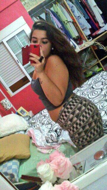 AnaRosaa's tweet photo. Y como menea la cola la muy zorra me la esquiba http://t.co/qMnRWcQWl2
