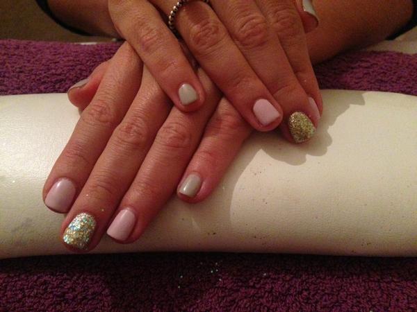 MsBettyDoll's tweet photo. Free GELISH OR SHELLAC TOES WITH ANY GEL MANICURE WITH @DollyBirdsTan X http://t.co/jrcGuBEkBC