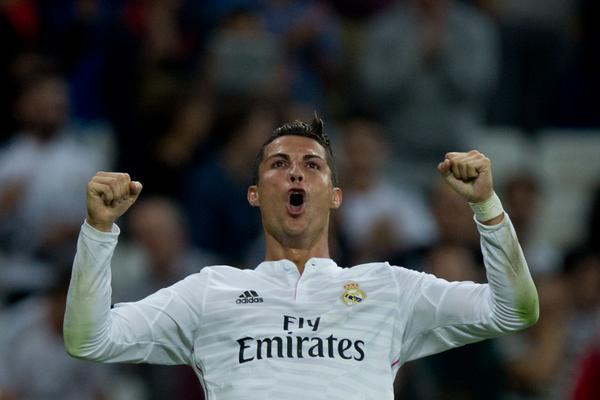 Footballtweet's tweet photo. Cristiano Ronaldo: "Man United? It's all speculation, speaking about my future. My future is Madrid. I'm happy." http://t.co/ohNHZNCmR7
