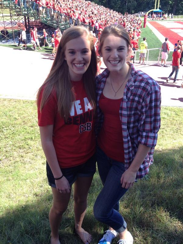 MicaylaJoy's tweet photo. Happy birthday, Bri! Love you! I'm so glad you're here with me! @BriannaHope25 http://t.co/5HzyvVLnFa