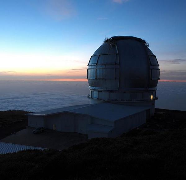 cienciacanaria's tweet photo. Un cóctel de #estrellas y #nobeles se dan cita en #Canarias Mesa redonda en #LaPalma  http://t.co/SE34fP4epH http://t.co/xEKo1z5ziZ