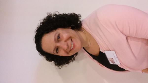 borstvoedingNL's tweet photo. Diana Cassar-Uhl gaf zojuist een geweldige presentatie op het #borstvoedingcongres, dia's volgen snel op de site. http://t.co/sTCqkC8dzw
